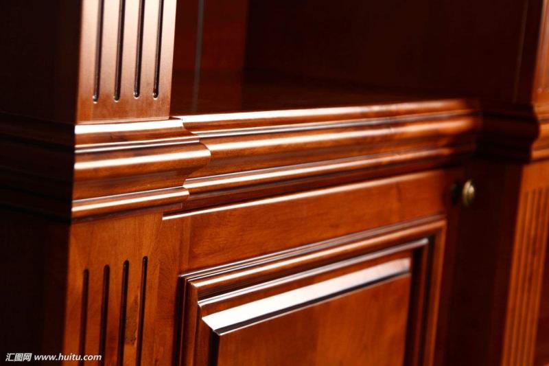 Hujingrubasic furniture lama hriatna .